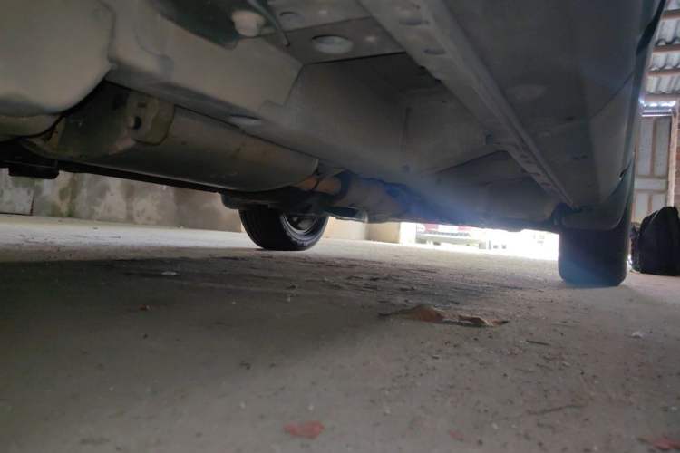 Used Chevrolet Captiva 2015 2.4L Two-Wheel Drive Urban Version 7 Seats Chassis Rear Right