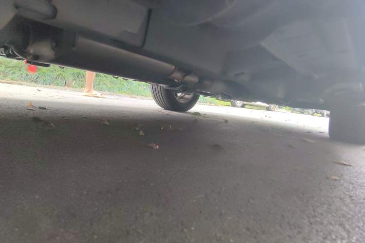 Used Chevrolet Captiva 2015 2.4L 4x4 Flagship Edition 7-Seater Chassis Rear Right