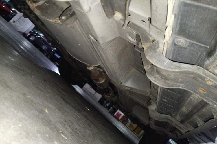 Used Chevrolet Captiva 2015 2.4L 4x4 Flagship Edition 7-Seater Chassis Rear Right