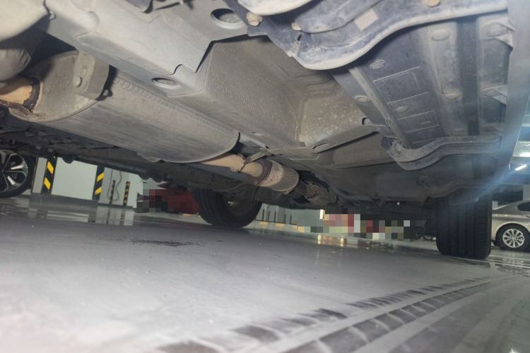 Used Chevrolet Captiva 2015 2.4L 4x4 Flagship Edition 7-Seater Chassis Rear Right