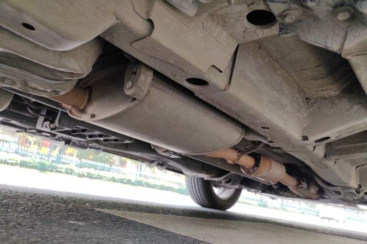 Used Chevrolet Captiva 2015 2.4L 4x4 Flagship Edition 7-Seater Chassis Rear Right