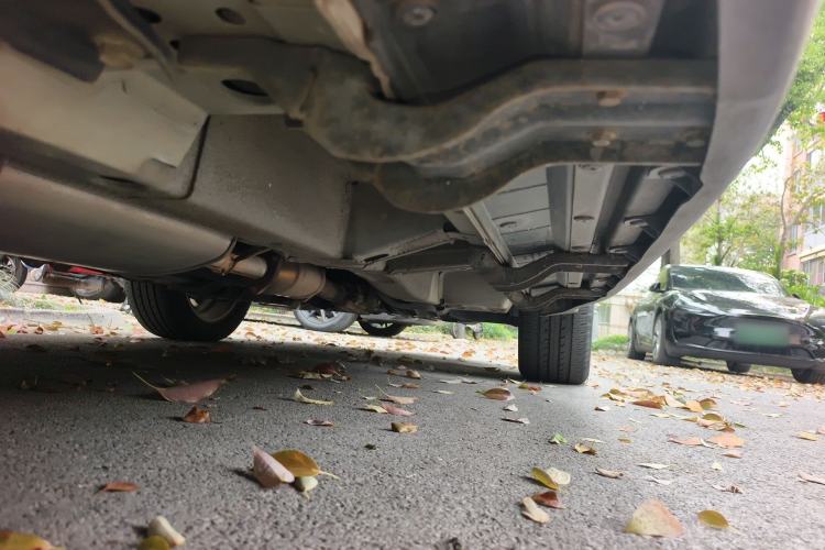Used Chevrolet Captiva 2015 2.4L 4x4 Flagship Edition 7-Seater Chassis Rear Right
