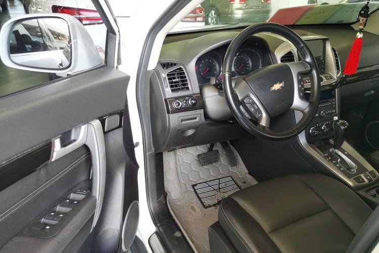 Used Chevrolet Captiva 2015 2.4L 4x4 Flagship Edition 7-Seater Driver Seat