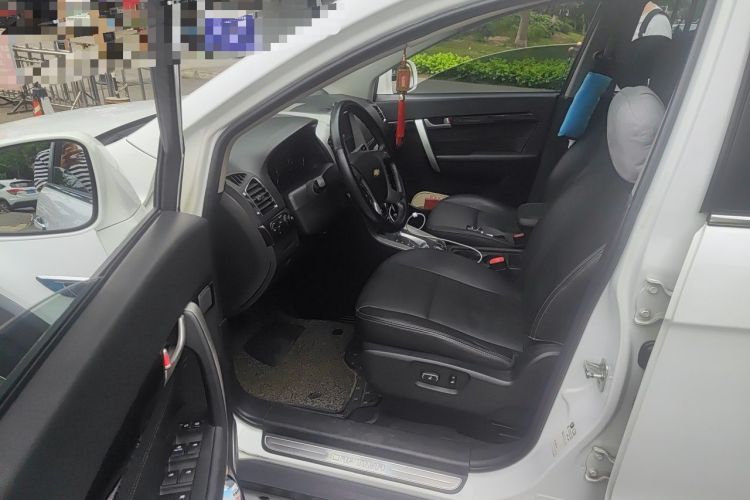 Used Chevrolet Captiva 2015 2.4L 4x4 Flagship Edition 7-Seater Driver Seat