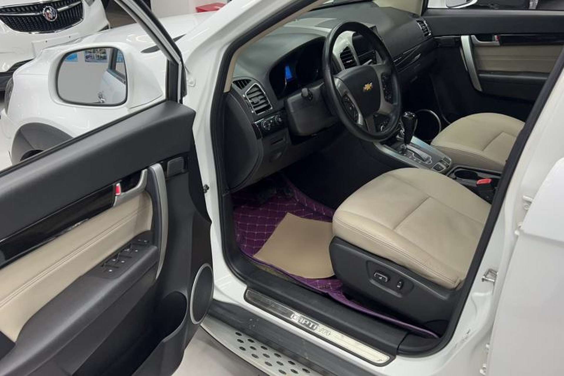 Used Chevrolet Captiva 2015 2.4L 4x4 Flagship Edition 7-Seater Driver Seat