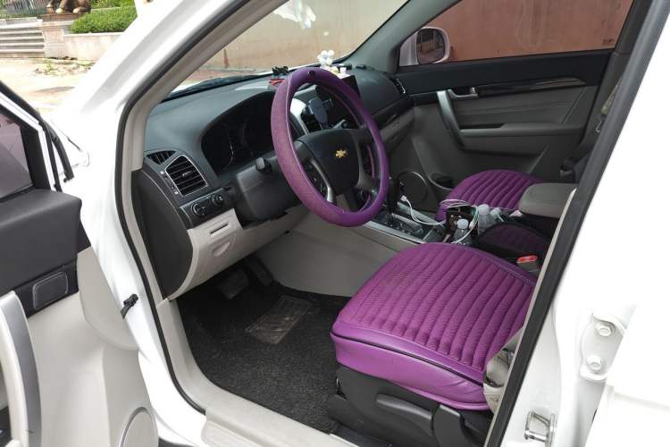Used Chevrolet Captiva 2015 2.4L Two-Wheel Drive Urban Version 5 Seats Driver Seat