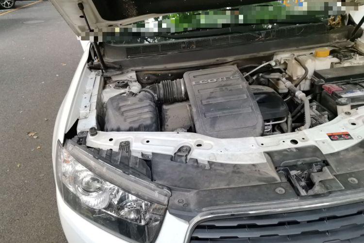 Used Chevrolet Captiva 2015 2.4L 4x4 Flagship Edition 7-Seater Engine Bay Right
