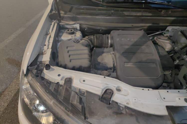 Used Chevrolet Captiva 2015 2.4L 4x4 Flagship Edition 7-Seater Engine Bay Right