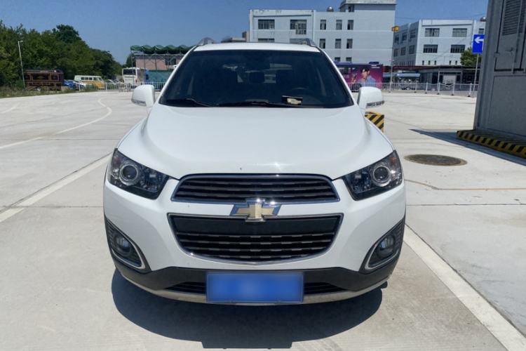 Used Chevrolet Captiva 2015 2.4L 4x4 Flagship Edition 7-Seater Exterior 2