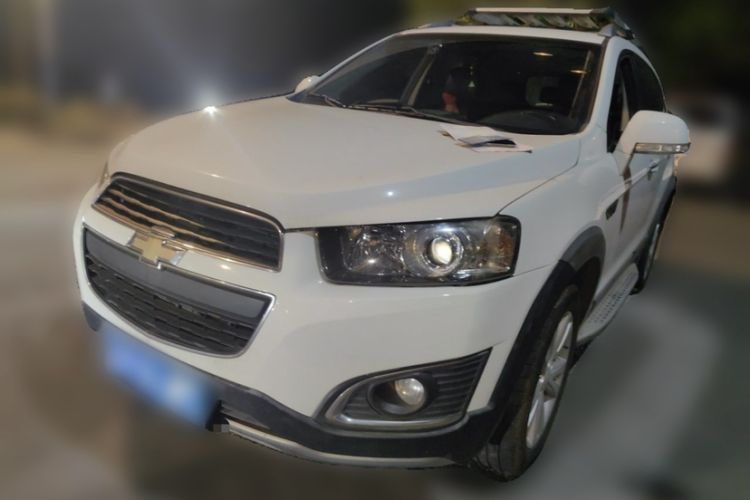 Used Chevrolet Captiva 2015 2.4L 4x4 Flagship Edition 7-Seater Exterior 2