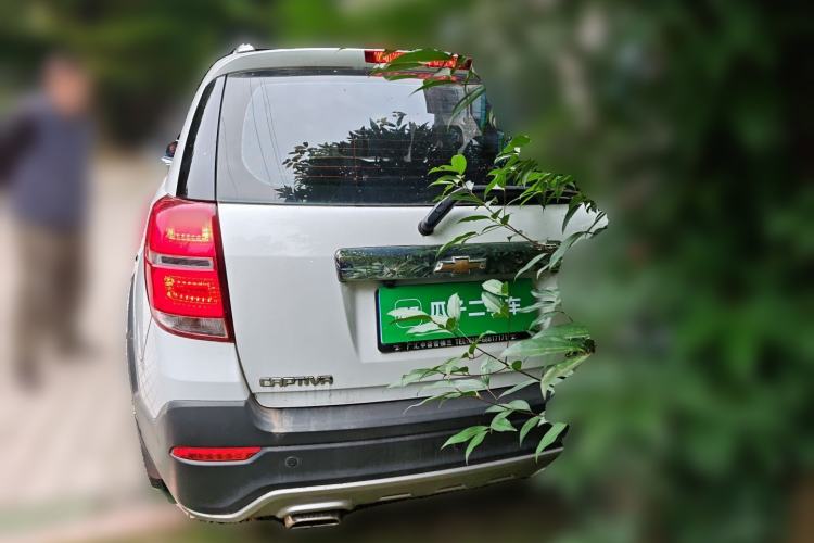 Used Chevrolet Captiva 2015 2.4L 4x4 Flagship Edition 7-Seater Exterior 4