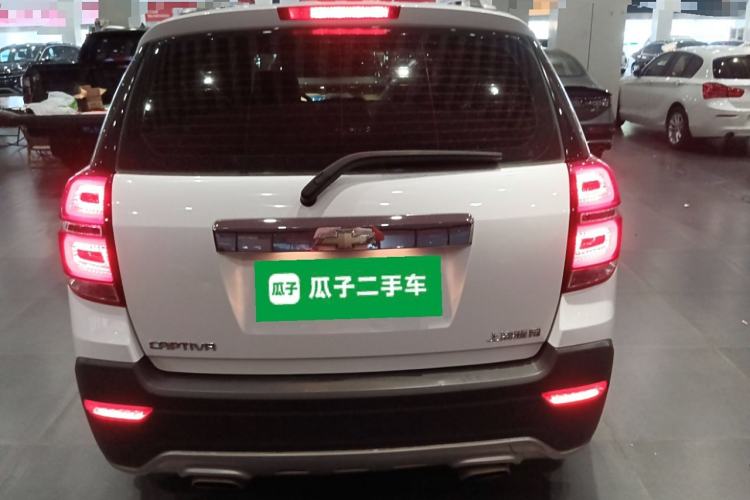 Used Chevrolet Captiva 2015 2.4L Two-Wheel Drive Urban Version 5 Seats Exterior 4