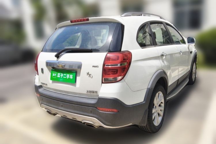 Used Chevrolet Captiva 2015 2.4L 4x4 Flagship Edition 7-Seater Exterior 5