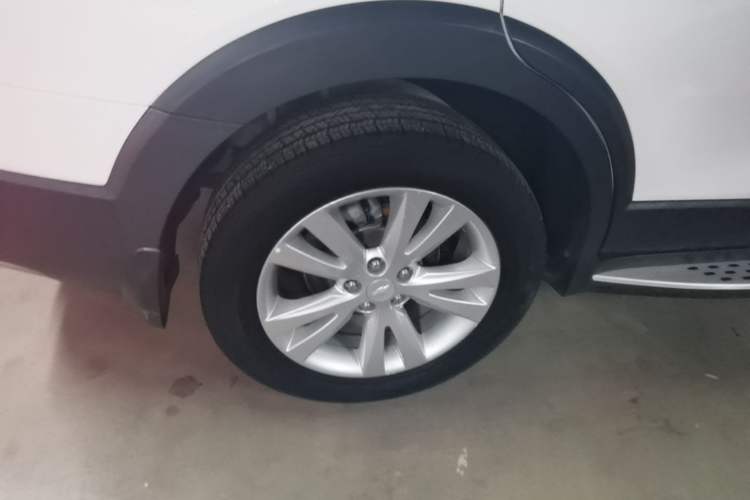 Used Chevrolet Captiva 2015 2.4L 4x4 Flagship Edition 7-Seater Exterior 5