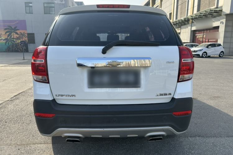 Used Chevrolet Captiva 2015 2.4L 4x4 Flagship Edition 7-Seater Exterior 5