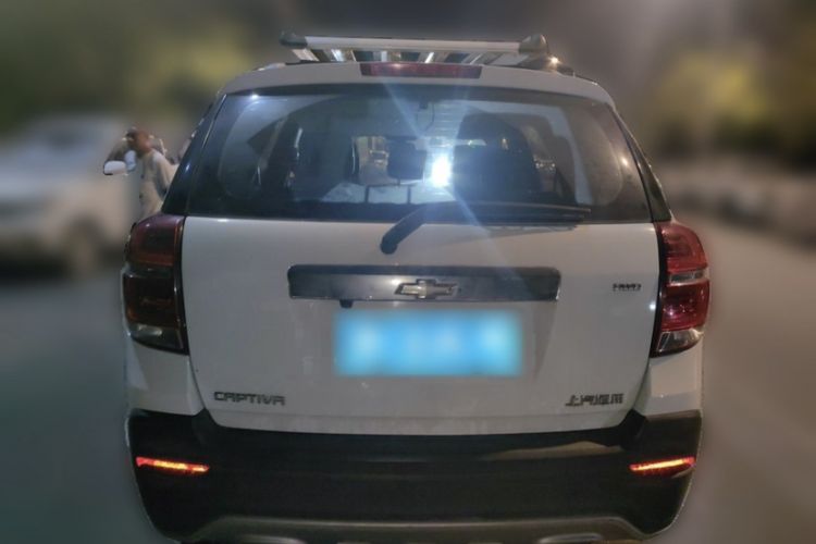 Used Chevrolet Captiva 2015 2.4L 4x4 Flagship Edition 7-Seater Exterior 5