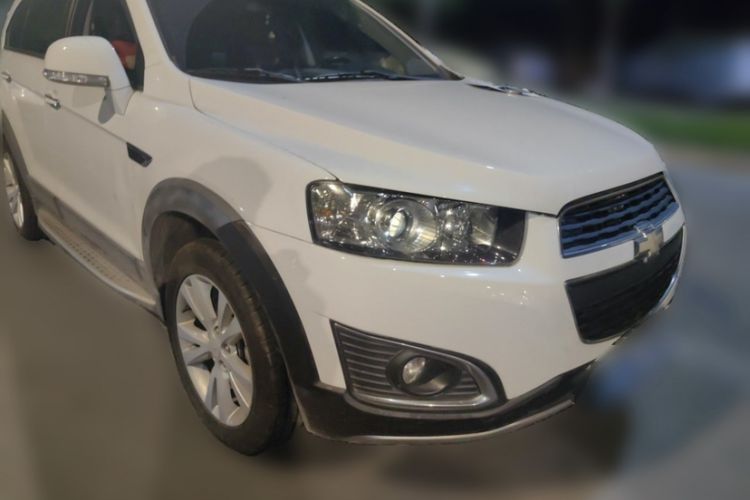 Used Chevrolet Captiva 2015 2.4L 4x4 Flagship Edition 7-Seater Exterior 6