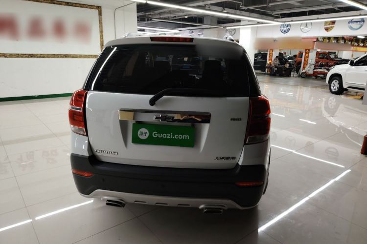 Used Chevrolet Captiva 2015 2.4L 4x4 Flagship Edition 7-Seater Exterior 7