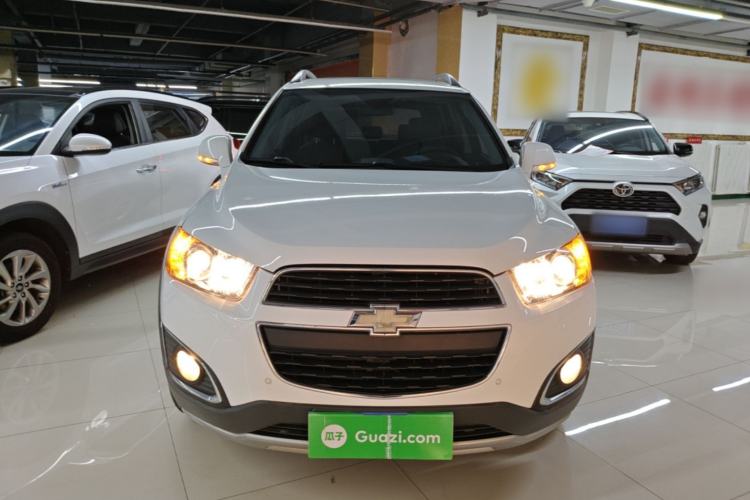 Used Chevrolet Captiva 2015 2.4L 4x4 Flagship Edition 7-Seater Front