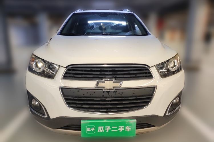 Used Chevrolet Captiva 2015 2.4L 4x4 Flagship Edition 7-Seater Front