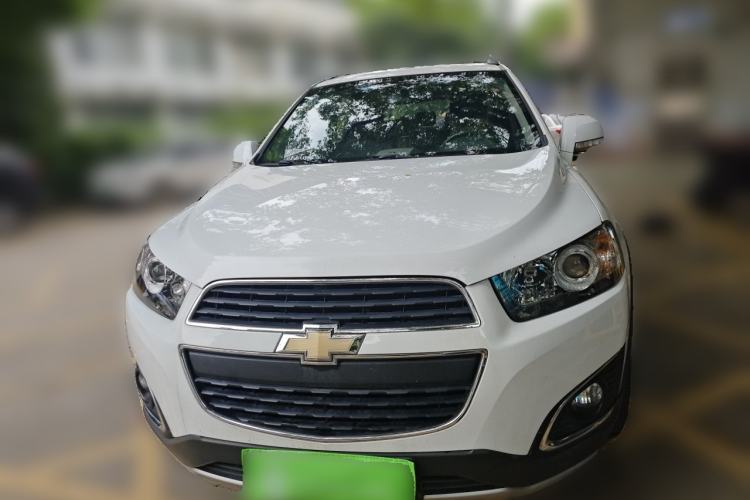 Used Chevrolet Captiva 2015 2.4L 4x4 Flagship Edition 7-Seater Front