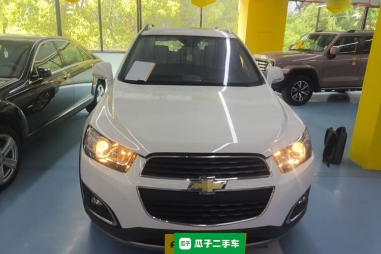 Used Chevrolet Captiva 2015 2.4L 4x4 Flagship Edition 7-Seater Front