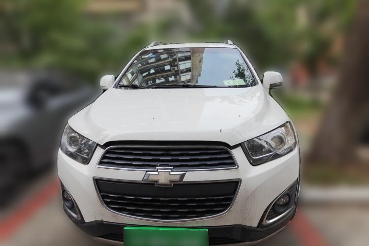 Used Chevrolet Captiva 2015 2.4L 4x4 Flagship Edition 7-Seater Front