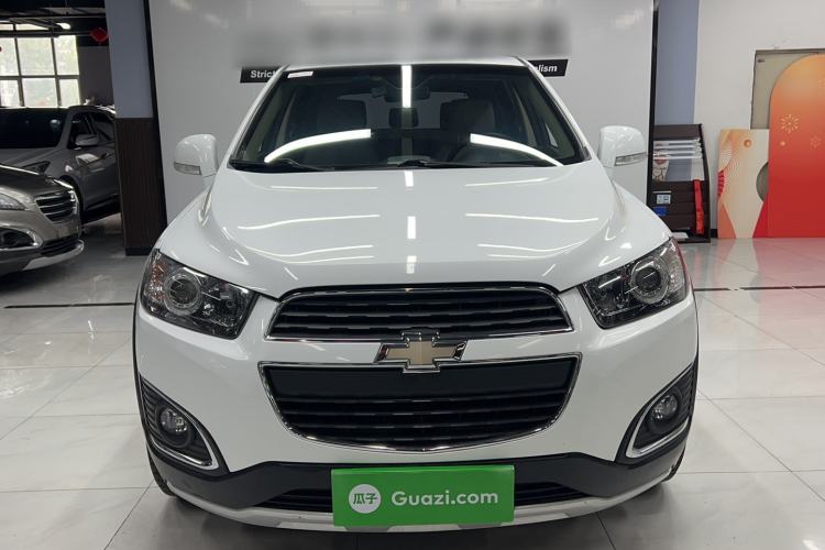 Used Chevrolet Captiva 2015 2.4L 4x4 Flagship Edition 7-Seater Front