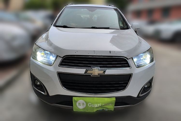 Used Chevrolet Captiva 2015 2.4L 4x4 Flagship Edition 7-Seater Front