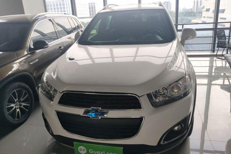 Used Chevrolet Captiva 2015 2.4L Two-Wheel Drive Urban Version 7 Seats Front