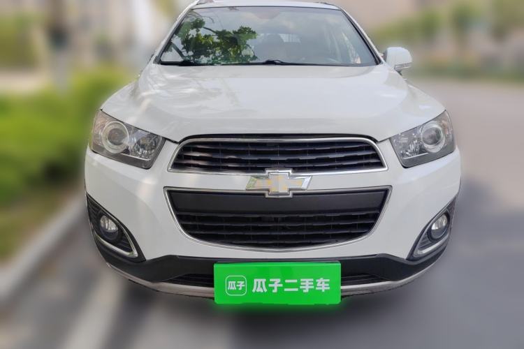 Used Chevrolet Captiva 2015 2.4L 4x4 Flagship Edition 7-Seater Front