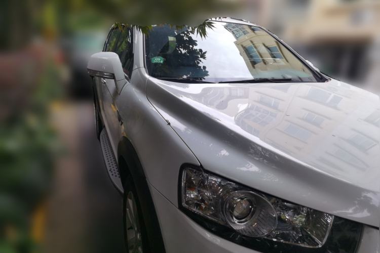 Used Chevrolet Captiva 2015 2.4L 4x4 Flagship Edition 7-Seater Front Right 45 Deg