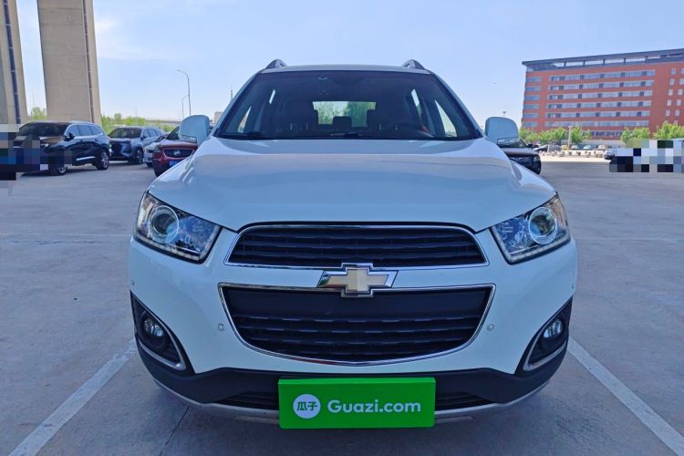 Used Chevrolet Captiva 2015 2.4L 4x4 Flagship Edition 7-Seater Front