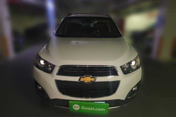Used Chevrolet Captiva 2015 2.4L 4x4 Flagship Edition 7-Seater Front