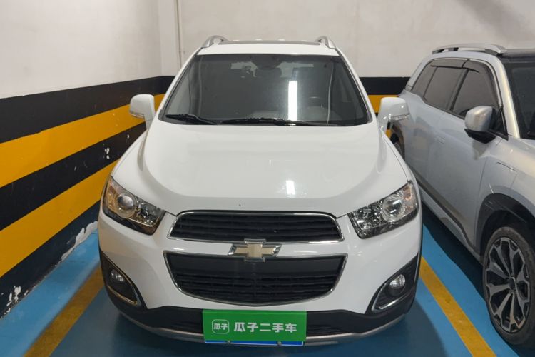 Used Chevrolet Captiva 2015 2.4L 4x4 Flagship Edition 7-Seater Front