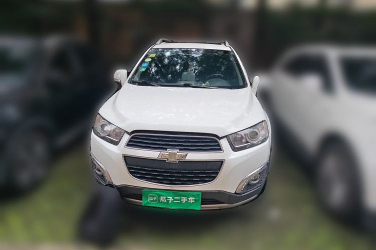Used Chevrolet Captiva 2015 2.4L 4x4 Flagship Edition 7-Seater Front