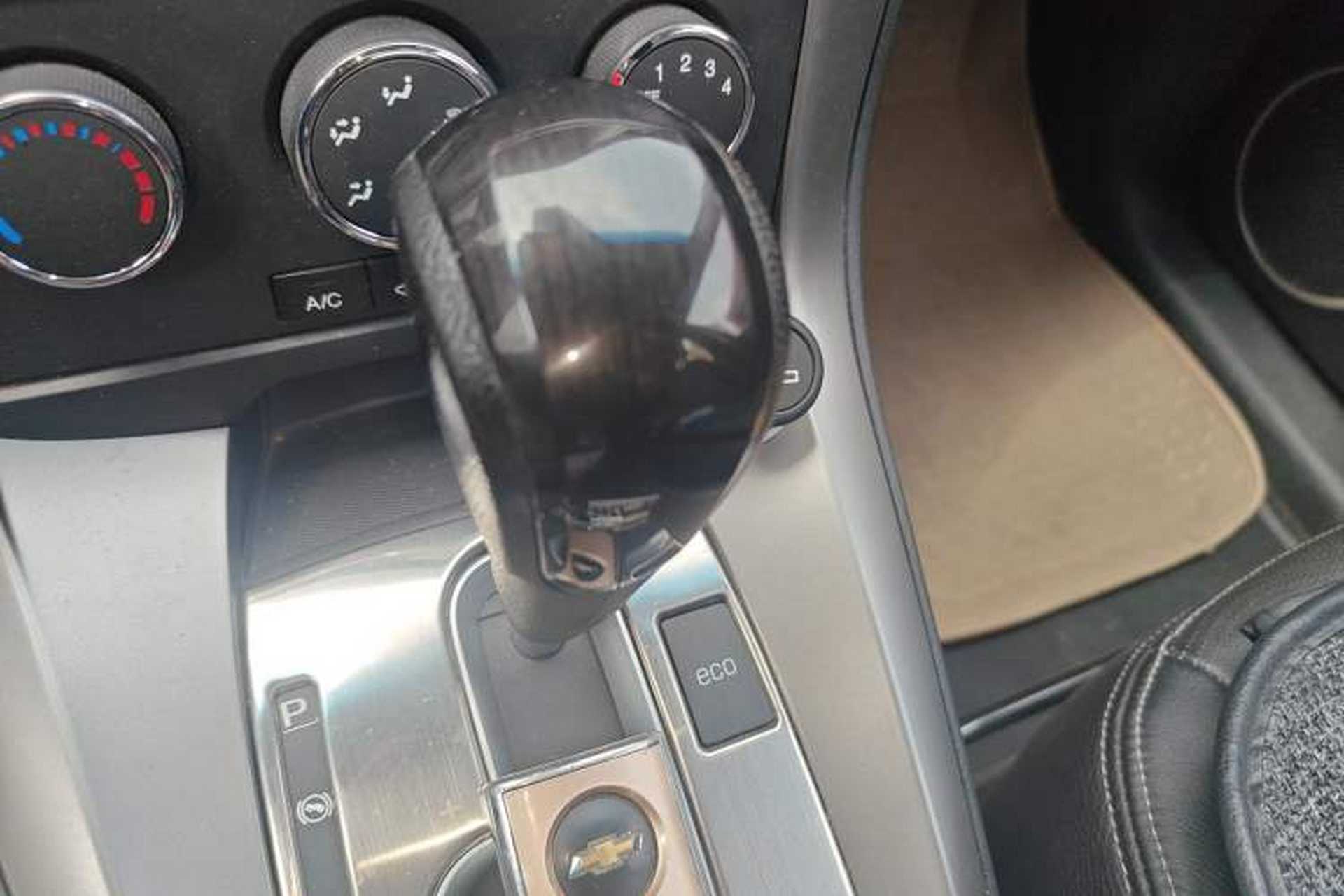 Used Chevrolet Captiva 2015 2.4L Two-Wheel Drive Urban Version 7 Seats Gear Lever