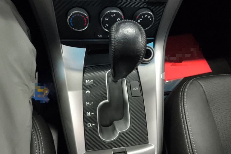 Used Chevrolet Captiva 2015 2.4L Two-Wheel Drive Urban Version 7 Seats Gear Lever