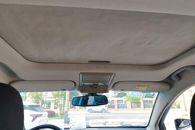 Used Chevrolet Captiva 2015 2.4L Two-Wheel Drive Urban Version 7 Seats Headliner