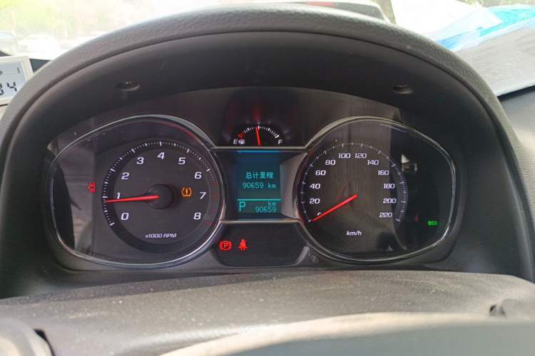 Used Chevrolet Captiva 2015 2.4L 4x4 Flagship Edition 7-Seater Instrument Cluster