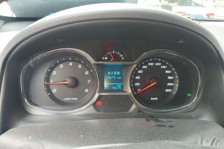 Used Chevrolet Captiva 2015 2.4L Two-Wheel Drive Urban Version 7 Seats Instrument Cluster