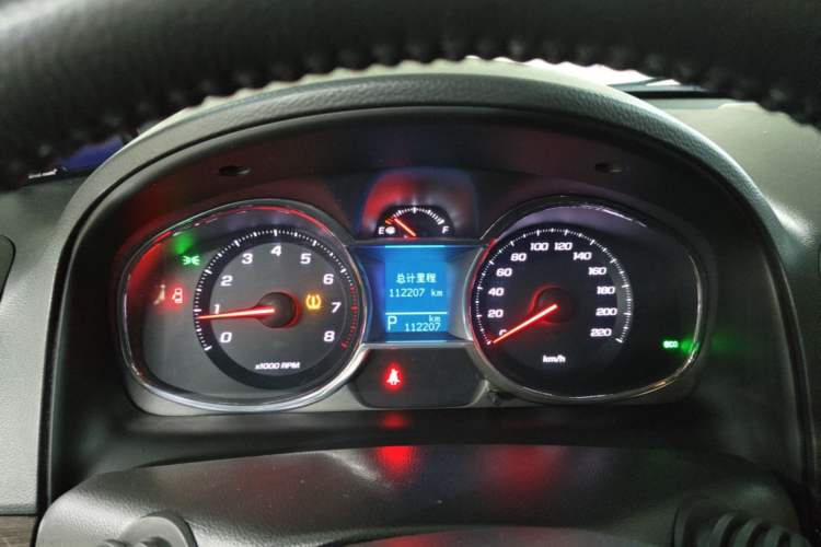 Used Chevrolet Captiva 2015 2.4L 4x4 Flagship Edition 7-Seater Instrument Cluster