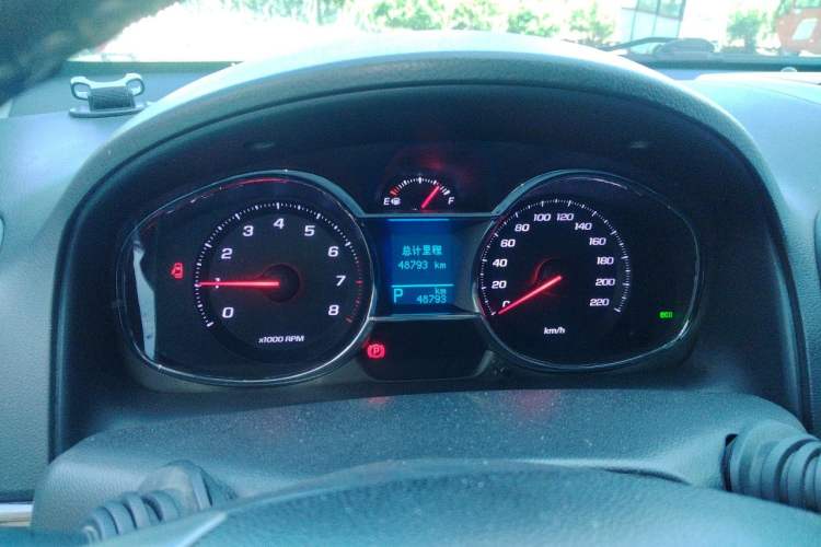 Used Chevrolet Captiva 2015 2.4L 4x4 Flagship Edition 7-Seater Instrument Cluster