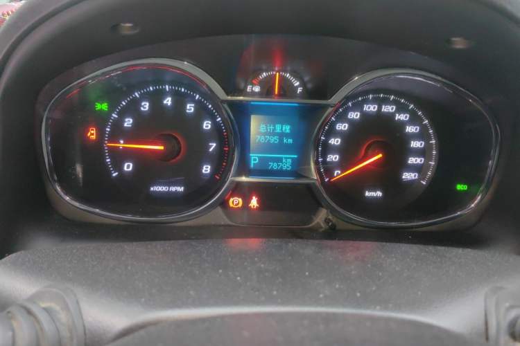 Used Chevrolet Captiva 2015 2.4L 4x4 Flagship Edition 7-Seater Instrument Cluster