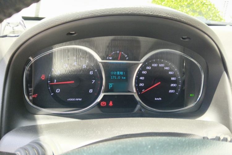 Used Chevrolet Captiva 2015 2.4L 4x4 Flagship Edition 7-Seater Instrument Cluster
