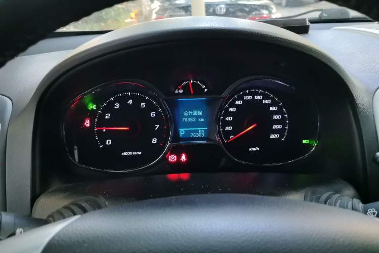 Used Chevrolet Captiva 2015 2.4L 4x4 Flagship Edition 7-Seater Instrument Cluster