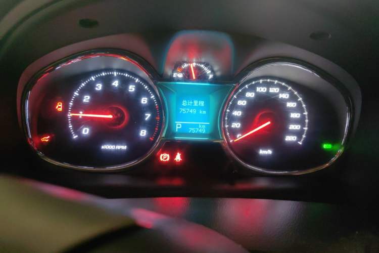 Used Chevrolet Captiva 2015 2.4L Two-Wheel Drive Urban Version 7 Seats Instrument Cluster