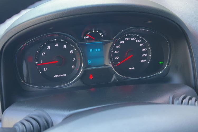Used Chevrolet Captiva 2015 2.4L 4x4 Flagship Edition 7-Seater Instrument Cluster