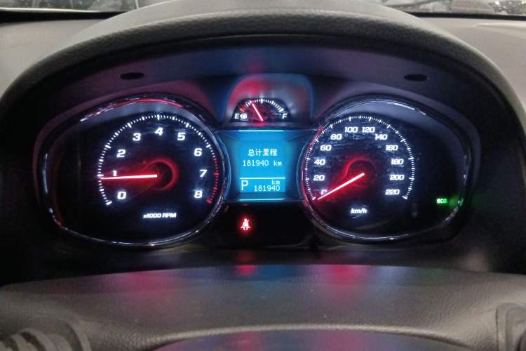 Used Chevrolet Captiva 2015 2.4L Two-Wheel Drive Urban Version 5 Seats Instrument Cluster