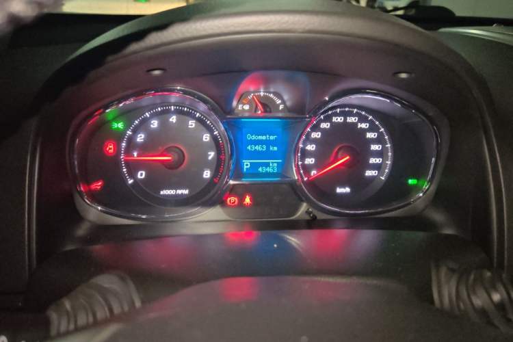 Used Chevrolet Captiva 2015 2.4L 4x4 Flagship Edition 7-Seater Instrument Cluster